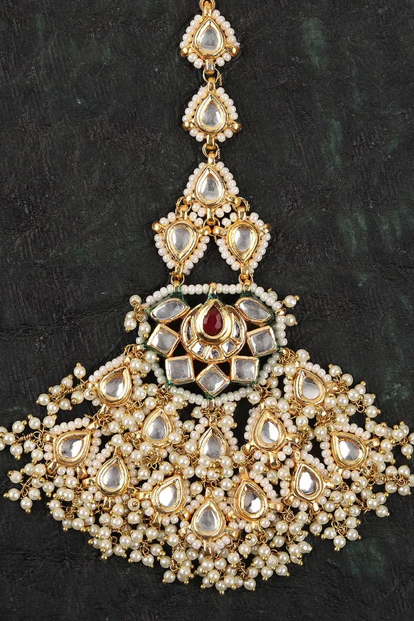 Red and Gold Chandelier Kundan Maang Tikka