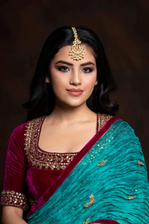 Pearl Studded Phoolpatti Kundan Maang Tikka