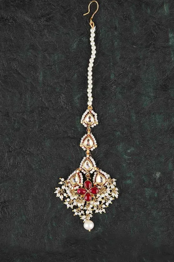 Fleur in Red Pearls Kundan Maang Tikka
