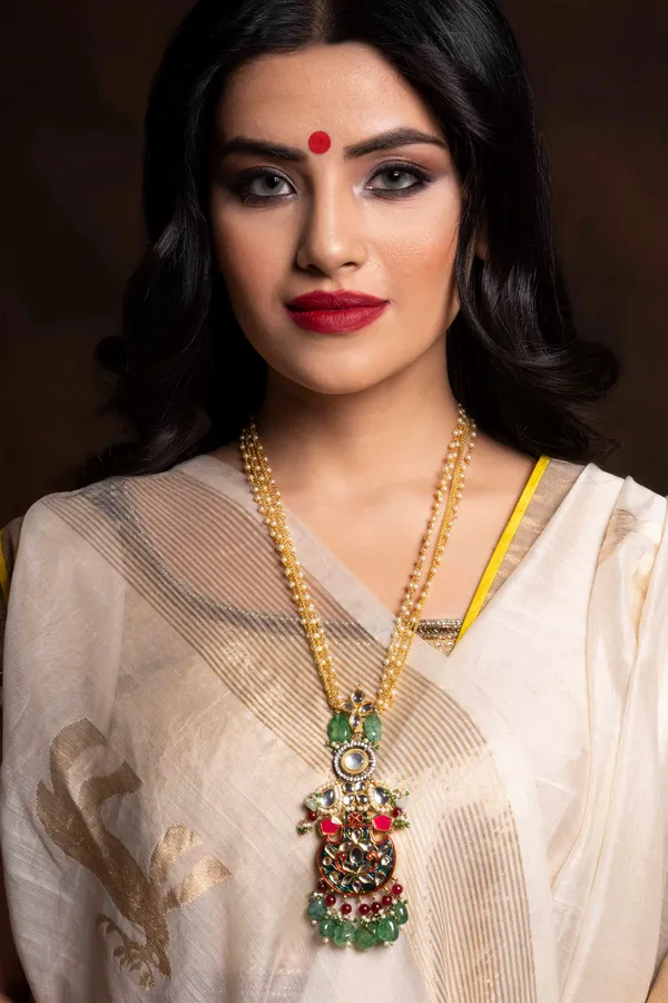 Red Green Blue Exotic Vibes Kundan Necklace
