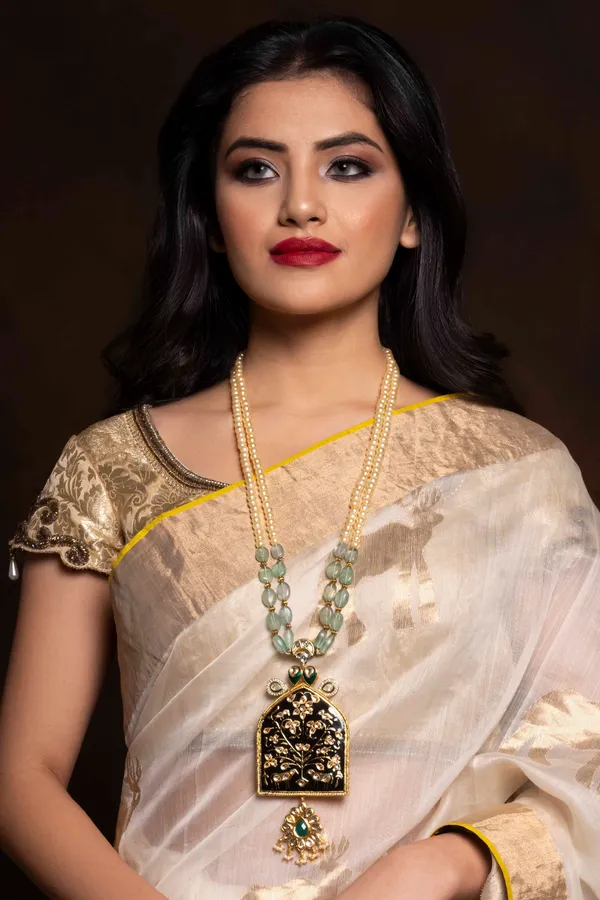 Green Barium with Black Meenakari and Pearls Kundan Necklace
