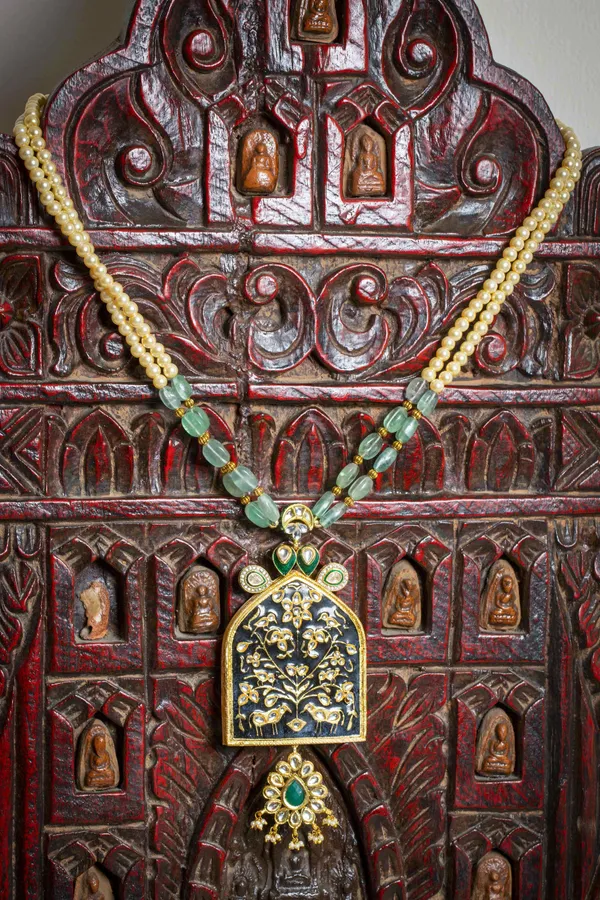 Green Barium with Black Meenakari and Pearls Kundan Necklace