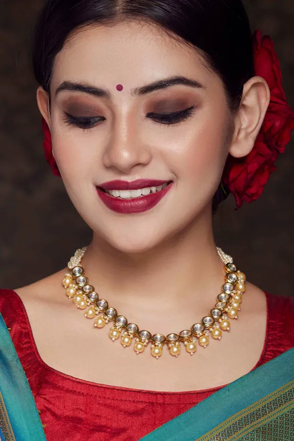 Snow White Pearls Kundan Necklace