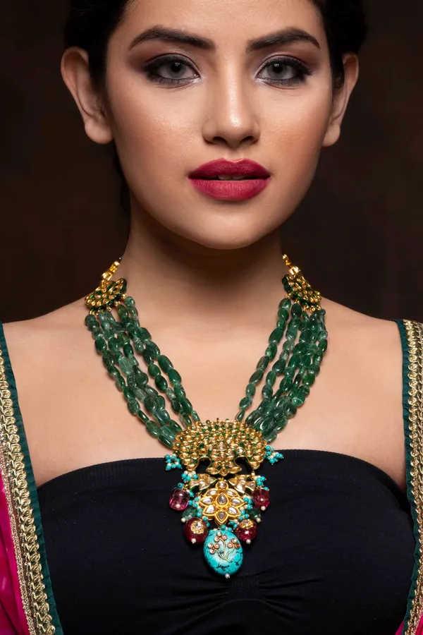 Contrasting Turquoise with Green Beads Kundan Necklace