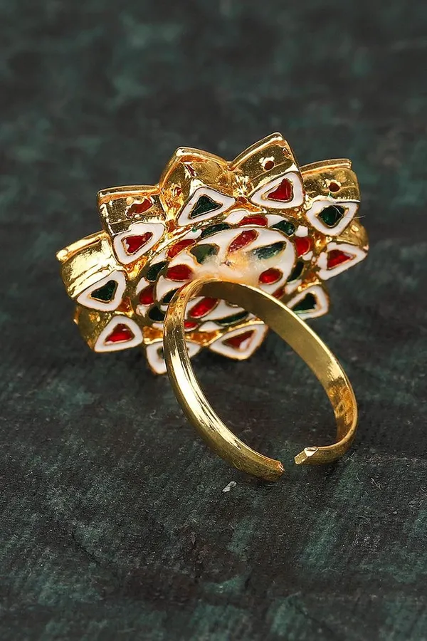 Red Star Motif Kundan Cocktail Ring & Necklace Set