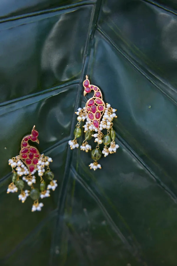 Ethnic Red Kundan Peridot Stone Earrings