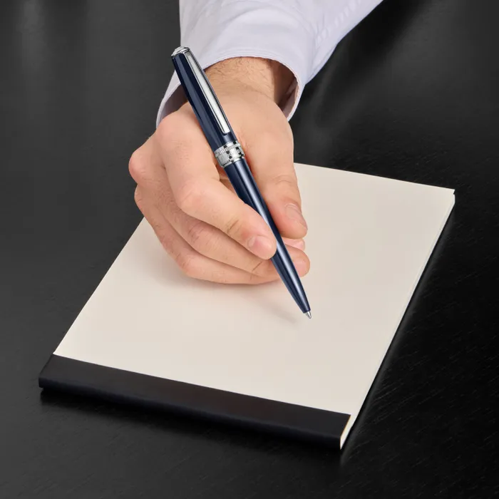 Hugo Boss Ballpoint Pen Essential Classic Blue