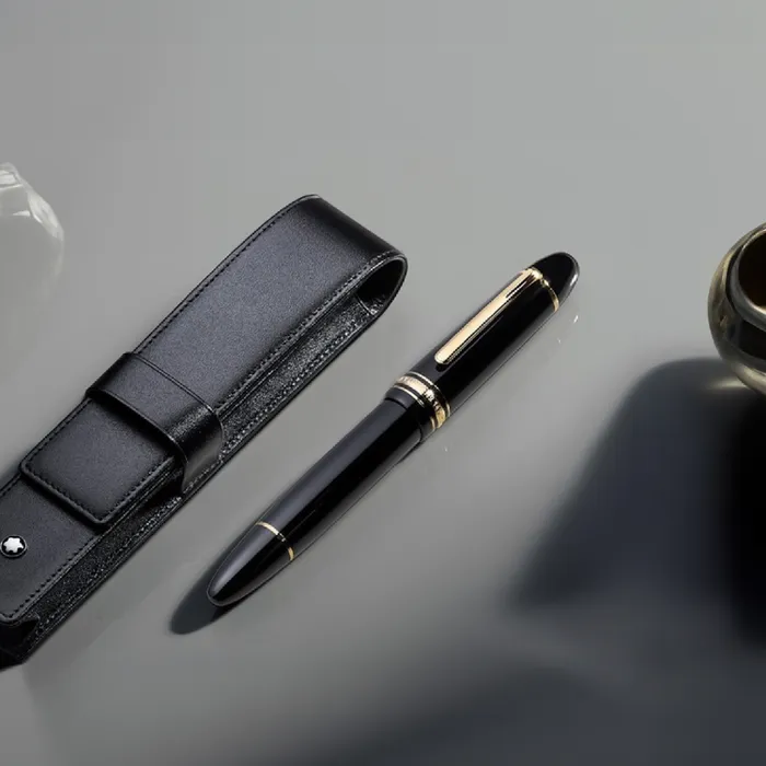 Montblanc MeisterstÃ¼ck Legrand Medium Fountain Pen - Black With Gold Trims