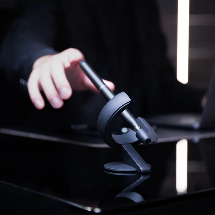 Novium Hover 3.0 Future Edition Rollerball Pen - Deep Black