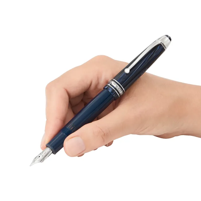 Montblanc 131338 MeisterstÃ¼ck The Original Collection Legrand Fountain Pen (14K Medium) - Blue With Platinum Trims