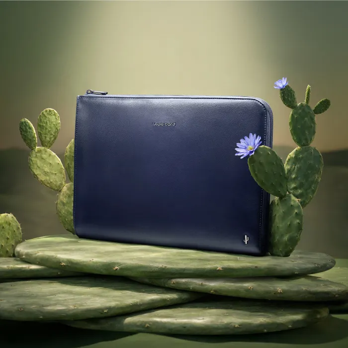 Lapis Bard Crossover Desert Bloom Cactus Leather 14-inch Laptop Sleeve - Blue