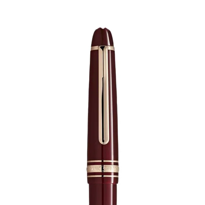 Montblanc MeisterstÃ¼ck Burgundy Red Classique Medium Fountain Pen