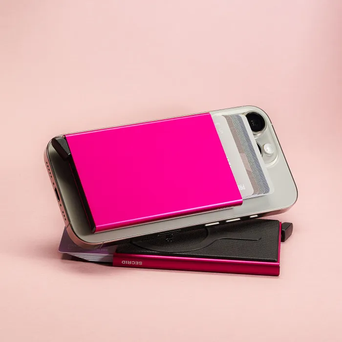 Secrid Cardprotector for Magsafe CFM-Fuchsia