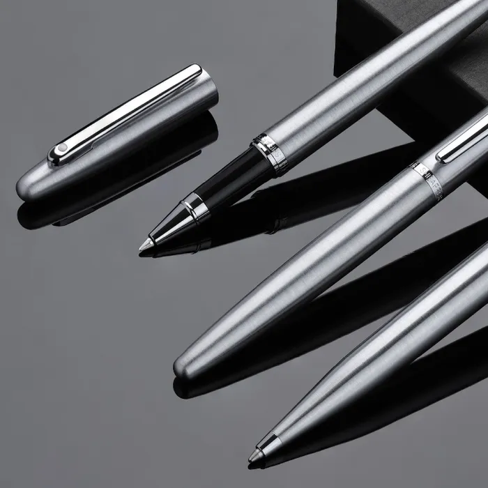 Sheaffer VFM 9426 Brushed Chrome Ballpoint Pen With Chrome Trim