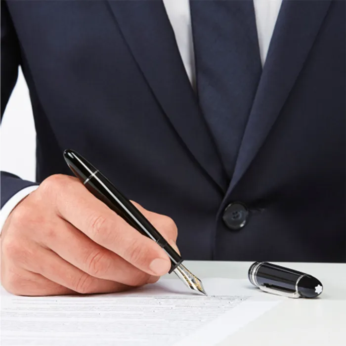 Montblanc MeisterstÃÂ¼ck 149 Medium Fountain Pen - Black With Platinum Trims