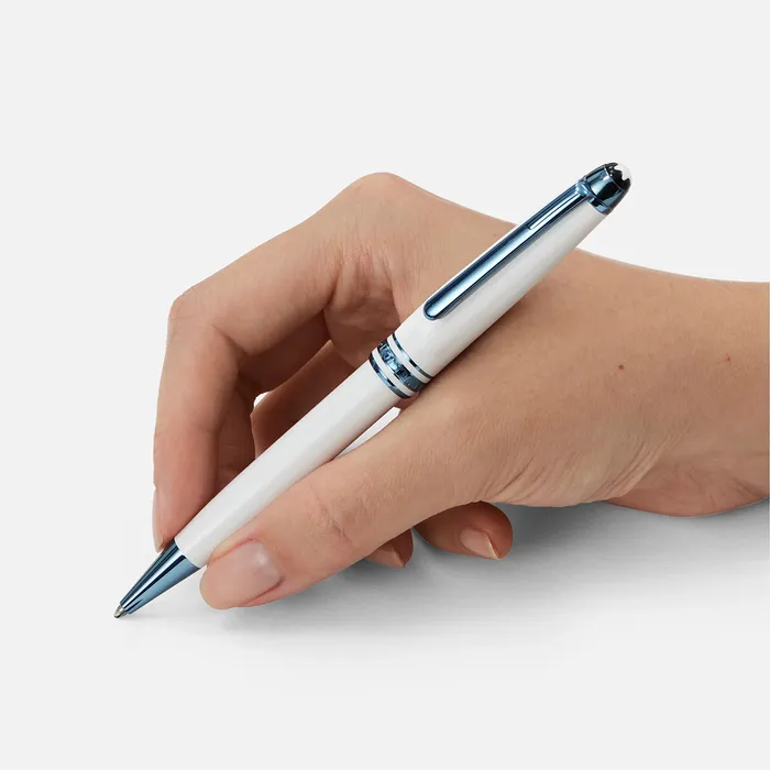 Montblanc MeisterstÃ¼ck Glacier Classique Ballpoint Pen - White