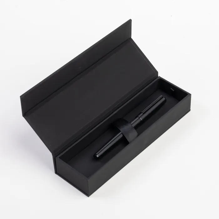 Hugo Boss Label Fountain Pen (Medium) - Black