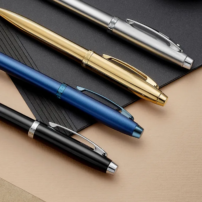 Sheaffer Gift 100 Rollerball Pen Glossy Black with Chrome-Plated Trim