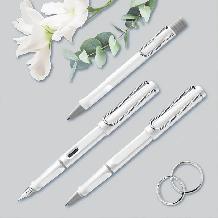 Lamy Safari 019 Fountain Pen Fine White With Chrome Plated Clip