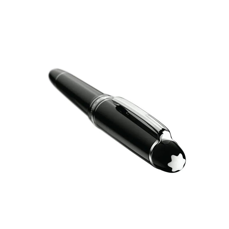 Montblanc MeisterstÃ¼ck Classique Medium Fountain Pen - Black With Platinum Trims