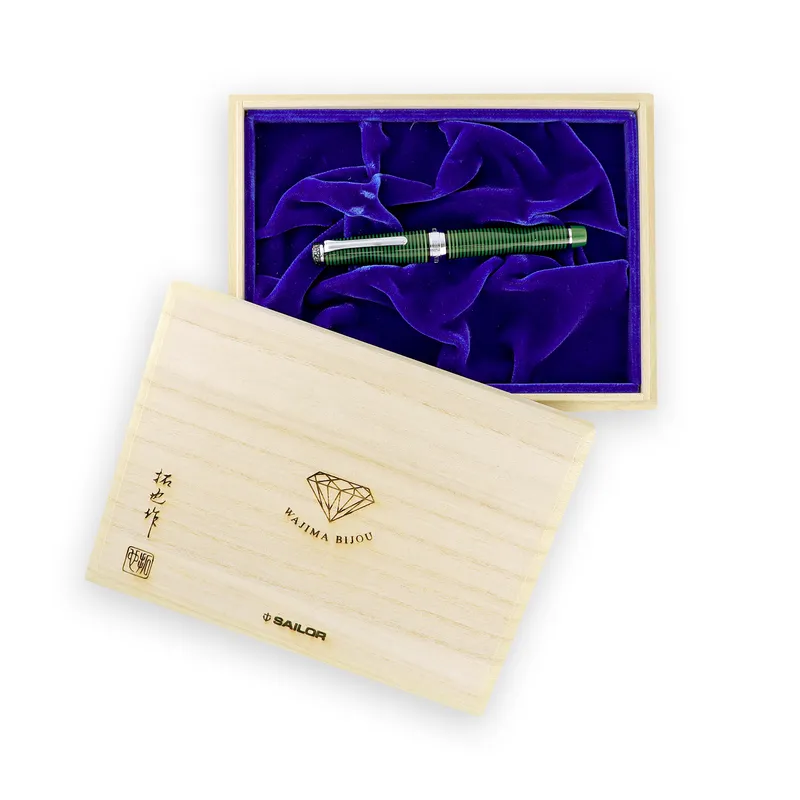 Sailor Limited Edition Wajima Bijou II Fountain Pen (21K Fine) - Green With Gold Trims