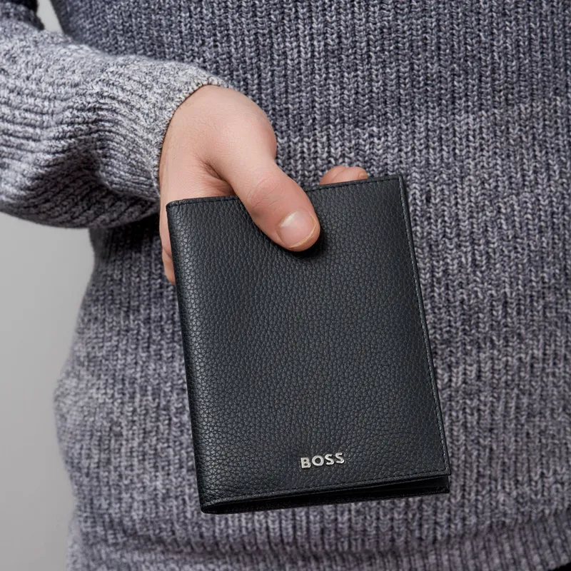 Hugo Boss Passport holder Classic Grained - Black