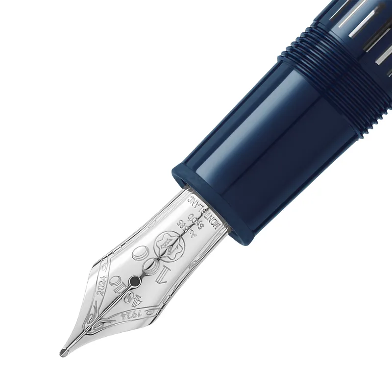 Montblanc 131338 MeisterstÃ¼ck The Original Collection Legrand Fountain Pen (14K Medium) - Blue With Platinum Trims