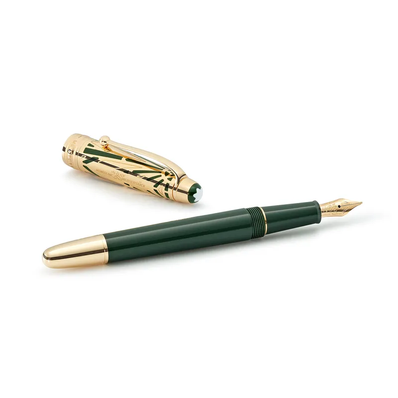 Montblanc 131350 MeisterstÃ¼ck The Origin Collection Classic Doue Fountain Pen (14K Medium) - Green With Gold Trims