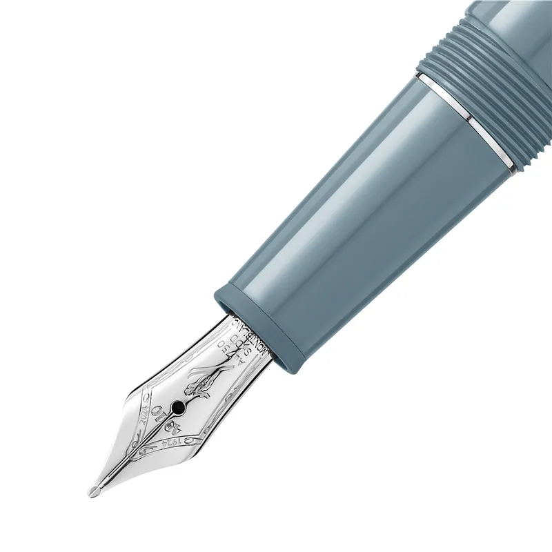 Montblanc 131367 MeisterstÃ¼ck The Olympic Heritage Collection Chamonix 1924 Doue Fountain Pen (18K Medium) - Grey With Platinum Trims