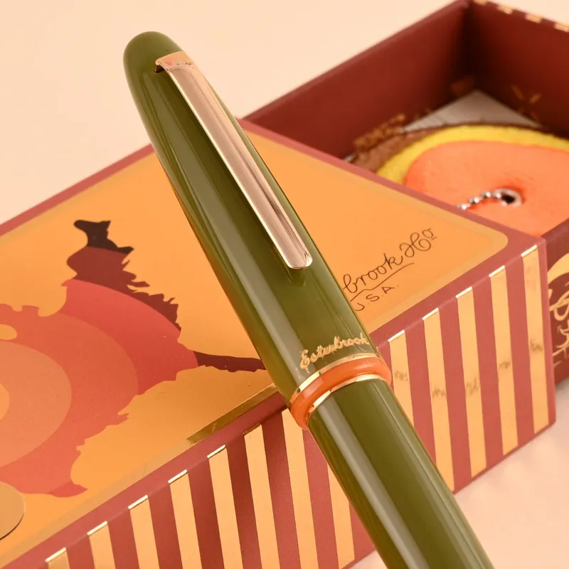 Esterbrook Back to the Land Estie Quirky Leaf Piston Fountain Pen with Gold Trims - Medium