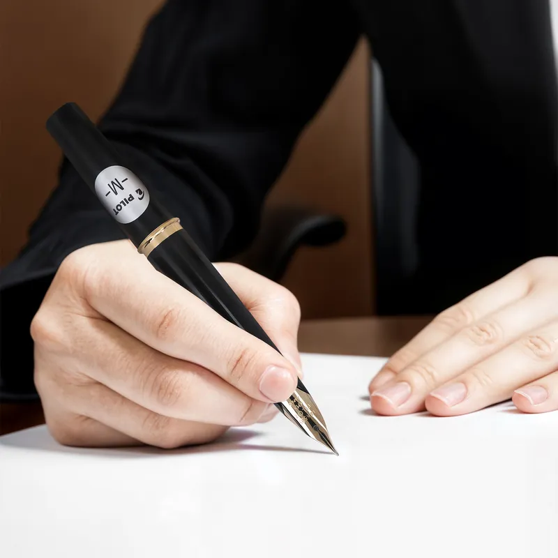 Pilot 2023 Elite E95S Black Fountain Pen-Medium
