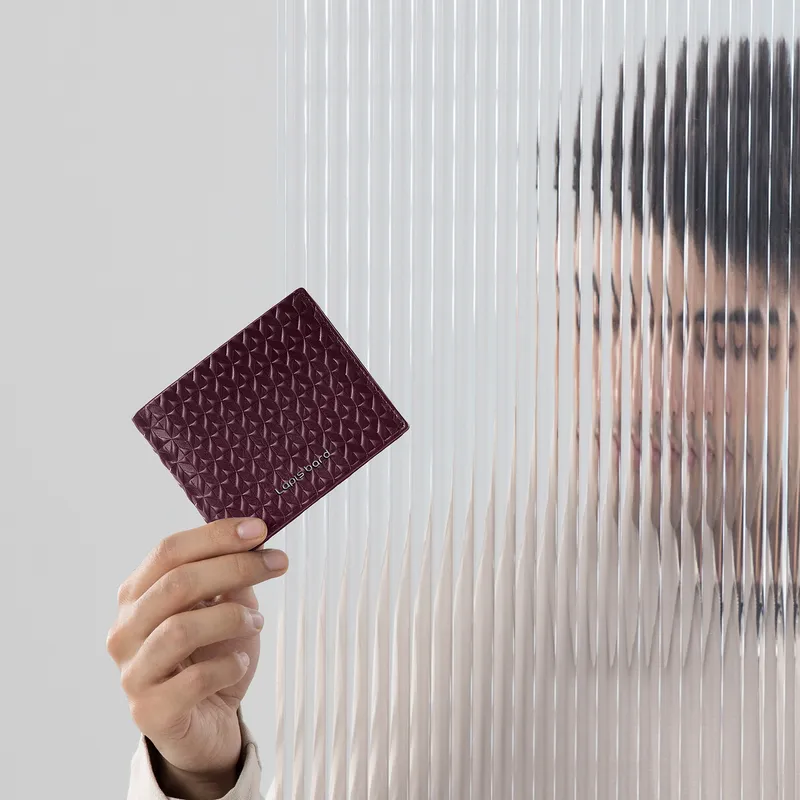 Lapis Bard Enigma Bi-Fold Wallet - Bordeaux