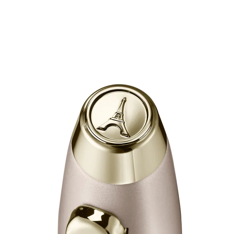 Sheaffer 100 Emily in Paris 9377 Champagne Gold Fountain Pen with Champagne Gold Trims and Bow-Shaped Clip Emblem (Medium)