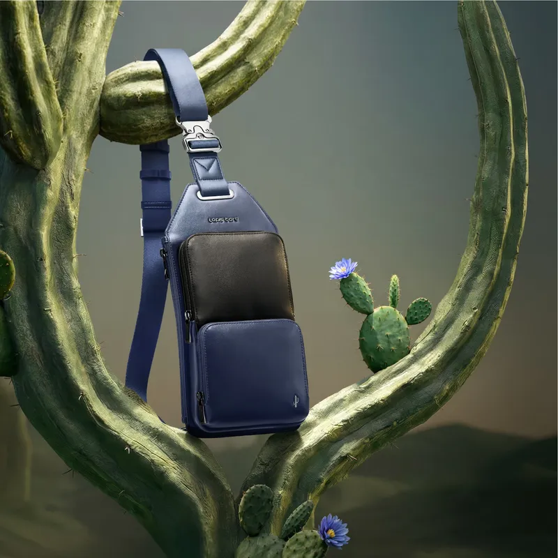 Lapis Bard Crossover Desert Bloom Cactus Leather Crossbody Bag - Blue