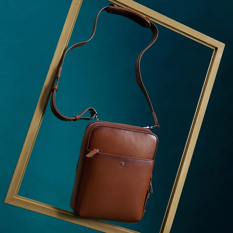 Lapis Bard Ducorium Kent Crossbody Travel Bag - Cognac