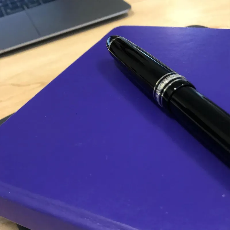 Montblanc 114185 MeisterstÃ¼ck Midsize Ballpoint Pen Black With Platinum Trims