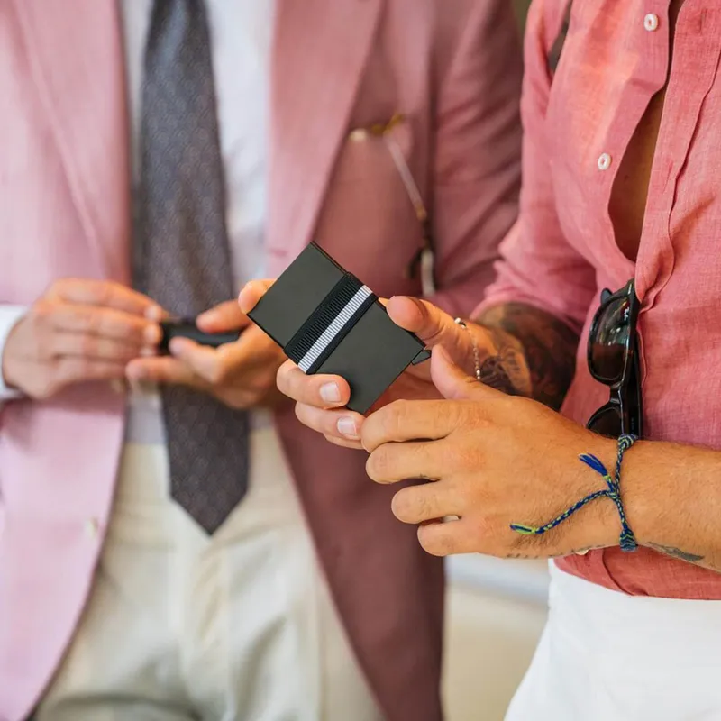 Secrid Sleek Cardprotector Black