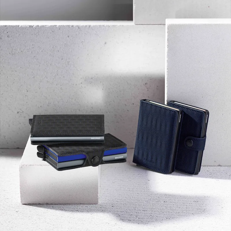 Secrid Sleek Cardprotector Titanium