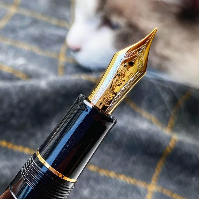 Sailor 1911 King of Pen 21K Broad Fountain Pen with Gold Trims(Ebonite) - Black