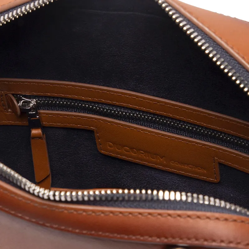 Lapis Bard Ducorium Kent Crossbody Travel Bag - Cognac