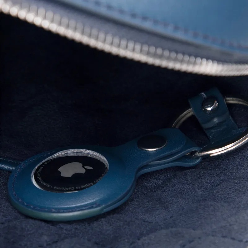 Lapis Bard Ducorium Kent Crossbody Travel Bag - Navy Blue