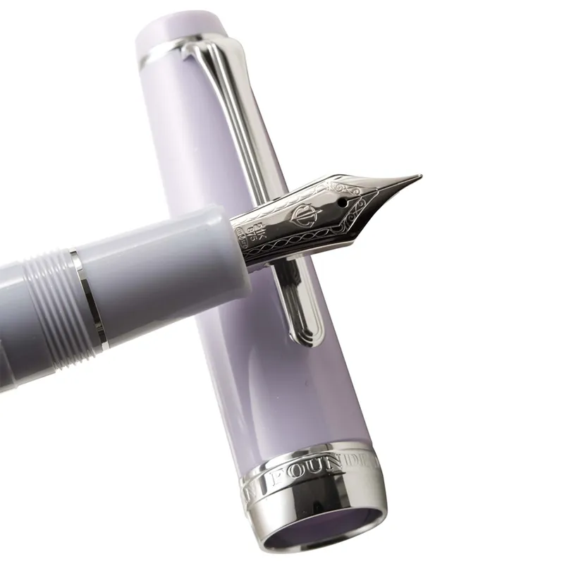 Sailor Professional Gear 'The Pillow Book - Winter Sky' Fountain Pen (21K Zoom) - Lilac With Rhodium Trims