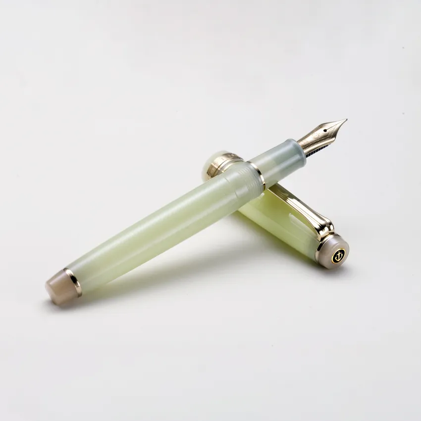 Sailor Gift Set Solar Term 'Fuki' Professional Gear Slim Fountain Pen (14K Medium) With 20 ml Shikiori Ink Bottle - Green With Gold Trims