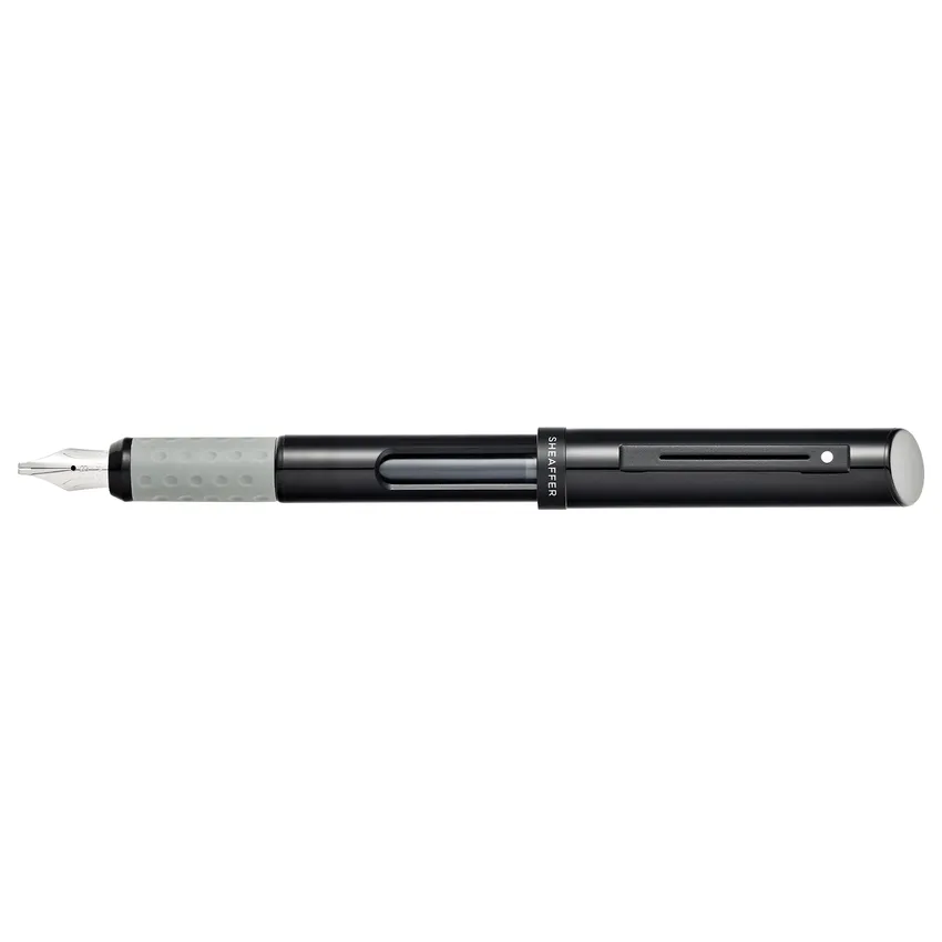 Sheaffer Calligraphy Matte Black Fountain pen with Black cap and Matte Black Trim in Hangsell - Broad