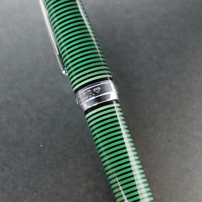 Sailor Limited Edition Wajima Bijou II Fountain Pen (21K Medium) - Green With Gold Trims