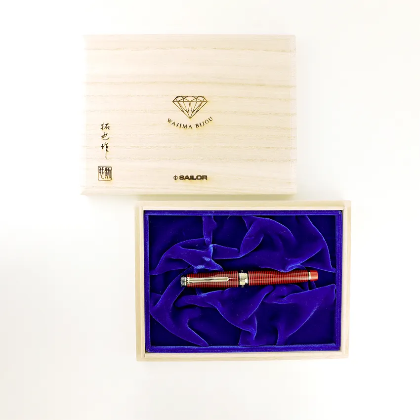 Sailor Limited Edition Wajima Bijou II Fountain Pen (21K Medium) - Red With Gold Trims