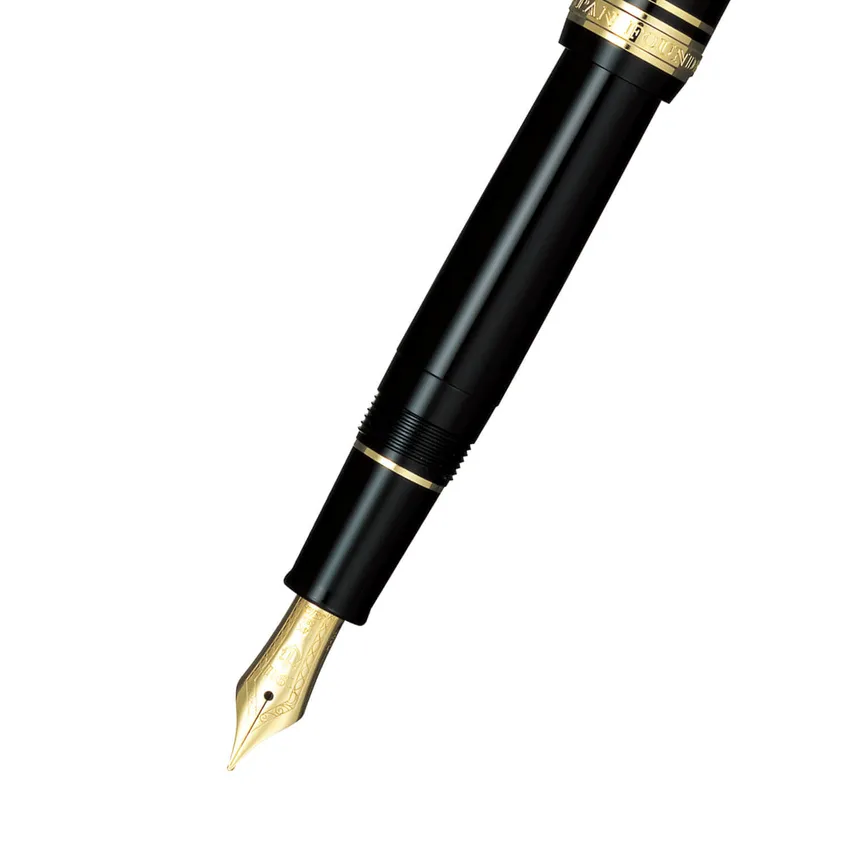 Sailor Professional Gear Slim 'Sapporo' Fountain Pen (14K Zoom) - Black With Gold Trims