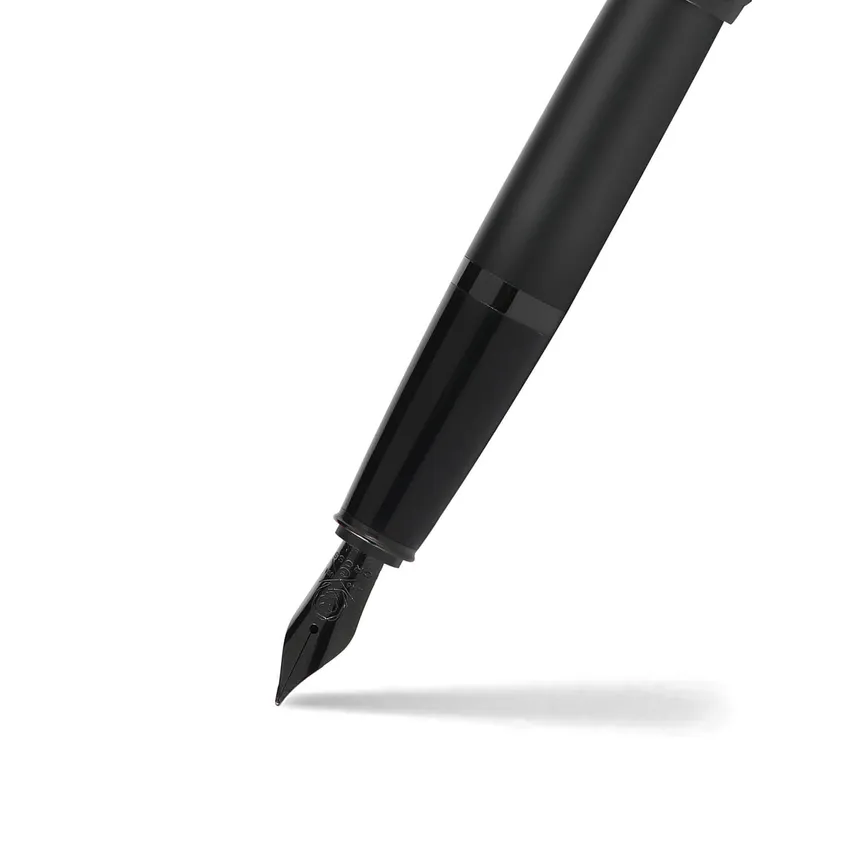 Cross Bailey Lacquer Fountain Pen (Medium) Matte Black