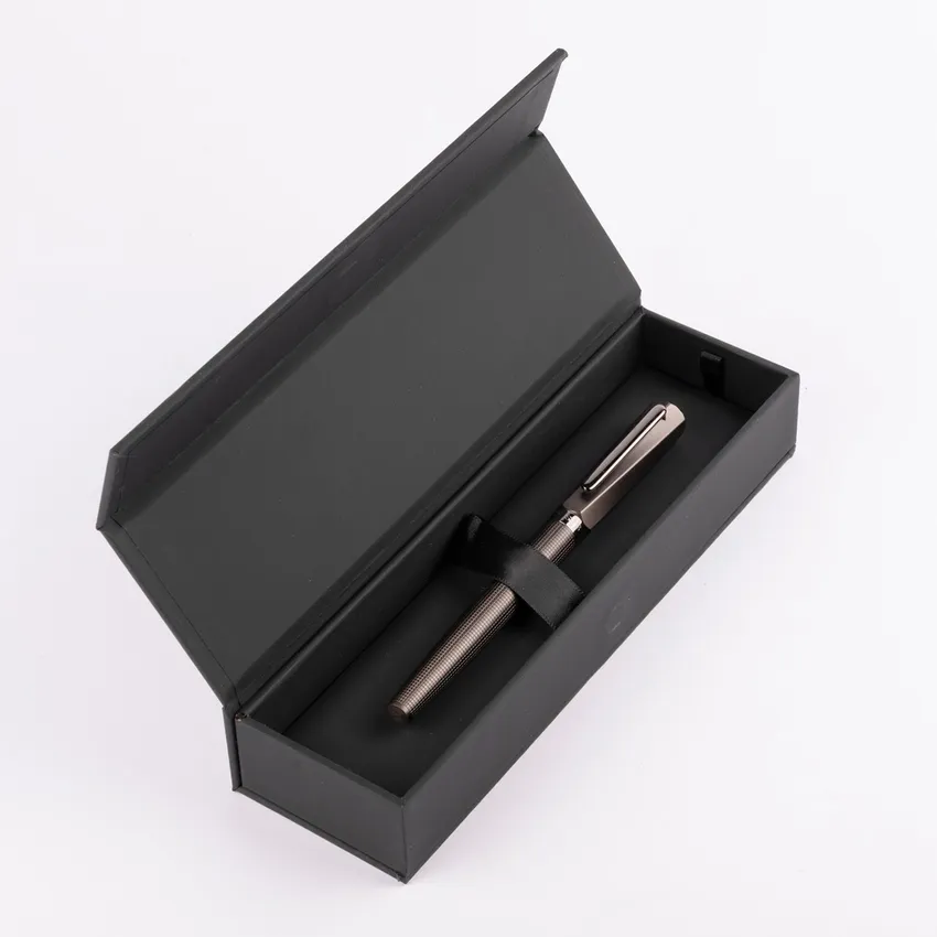 Hugo Boss Twist Fountain Pen (Medium) - Gunmetal