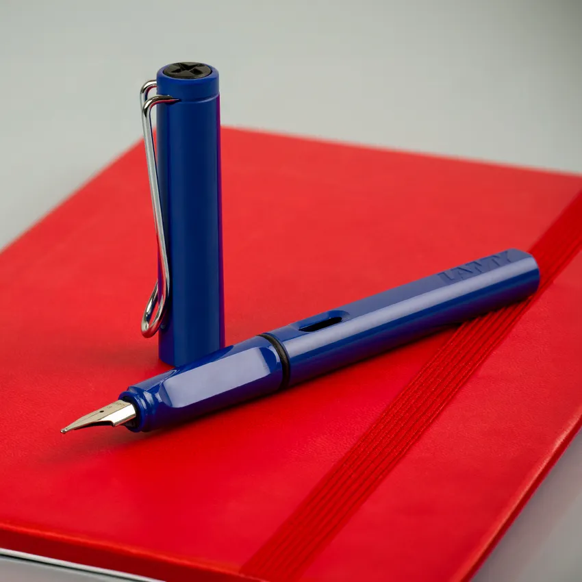Lamy Safari 014 Fountain Pen Fine Blue With Chrome Plated Clip